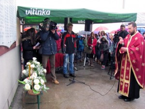 БАЊАЛУКА, 6. ФЕБРУАРА /СРНА/ - У Основној школи "Ђура Јакшић" у бањалучкој Мјесној заједници Шарговац данас je служен парастос поводом 73 године од страдања 52 ученика шарговачке школе које су звјерски убиле усташе 7. фебруара 1942. године.
