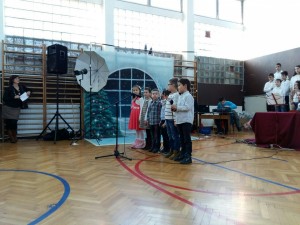 image-a279e86cadd70df9ec84b43188d7cde5c5f03718fac11a632859045978d2ce60-V  